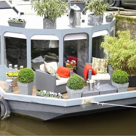Houseboat Prinsheerlijk Botel
