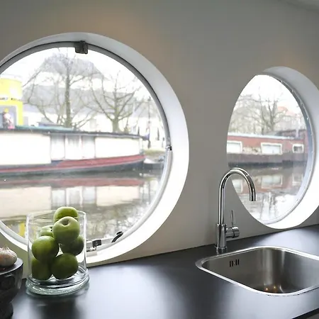 Botel Houseboat Prinsheerlijk 3*